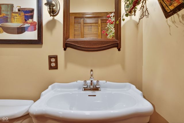 995 E Skyline Drive, Brownstown, IN 47220