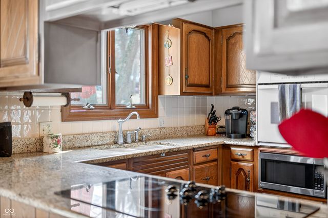 995 E Skyline Drive, Brownstown, IN 47220