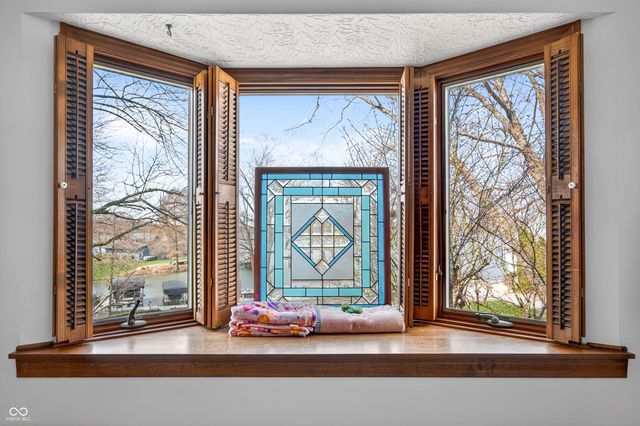 995 E Skyline Drive, Brownstown, IN 47220