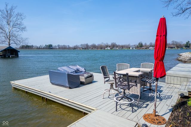 995 E Skyline Drive, Brownstown, IN 47220