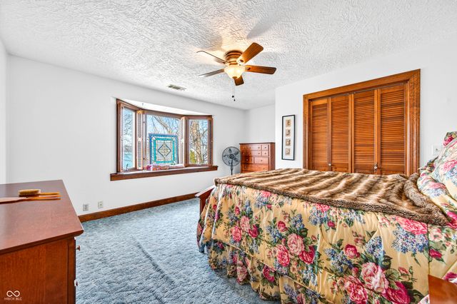 995 E Skyline Drive, Brownstown, IN 47220