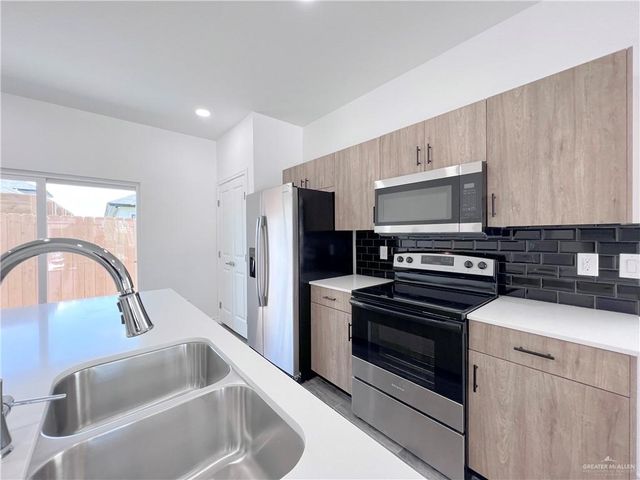 3610 Veterans Boulevard 23, Edinburg, TX 78542