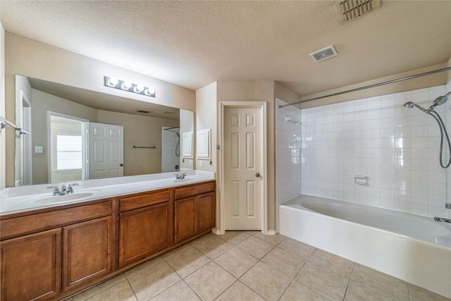 7416 Coronado Avenue 18, Dallas, TX 75214