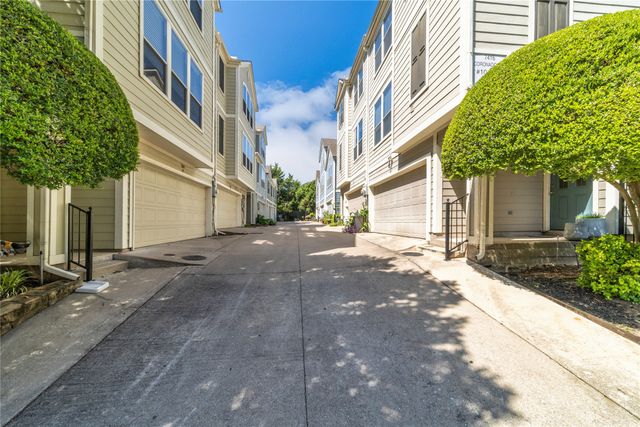 7416 Coronado Avenue 18, Dallas, TX 75214
