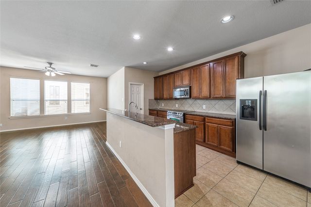 7416 Coronado Avenue 18, Dallas, TX 75214