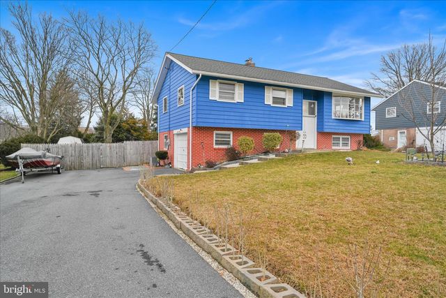 1137 NISSLEY RD, Lancaster, PA 17601