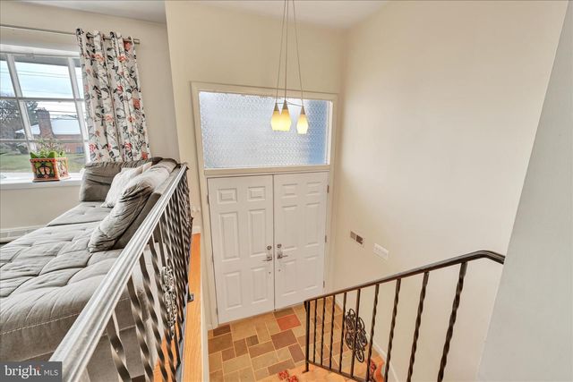 1137 NISSLEY RD, Lancaster, PA 17601