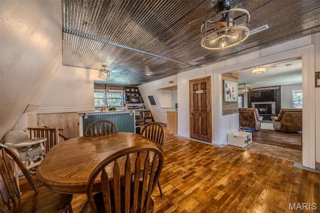 29385 Highway AA, Lebanon, MO 65536