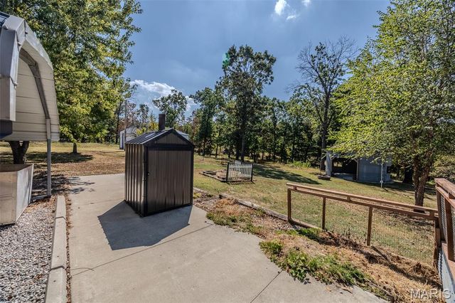 29385 Highway AA, Lebanon, MO 65536