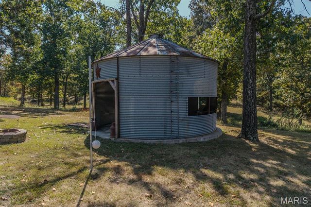 29385 Highway AA, Lebanon, MO 65536