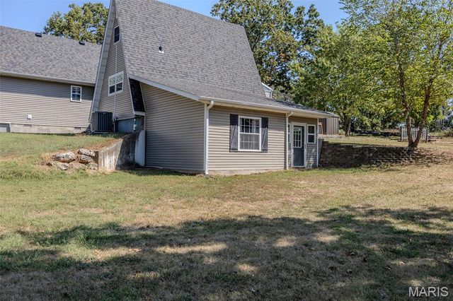 29385 Highway AA, Lebanon, MO 65536