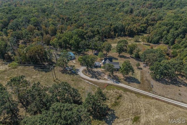 29385 Highway AA, Lebanon, MO 65536