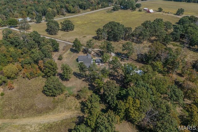 29385 Highway AA, Lebanon, MO 65536