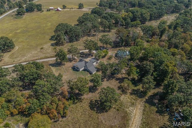 29385 Highway AA, Lebanon, MO 65536