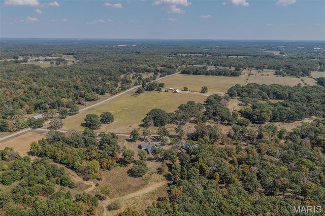 29385 Highway AA, Lebanon, MO 65536