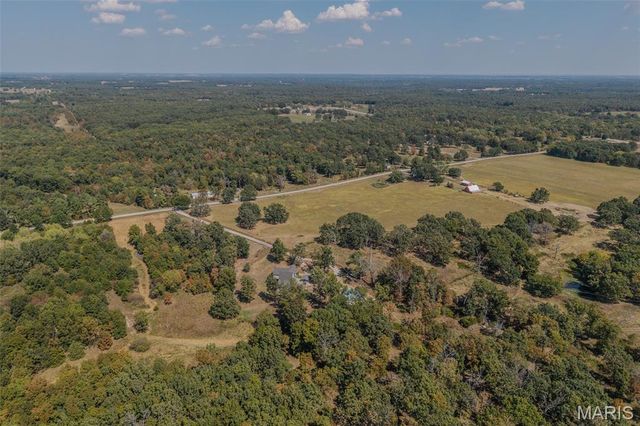 29385 Highway AA, Lebanon, MO 65536