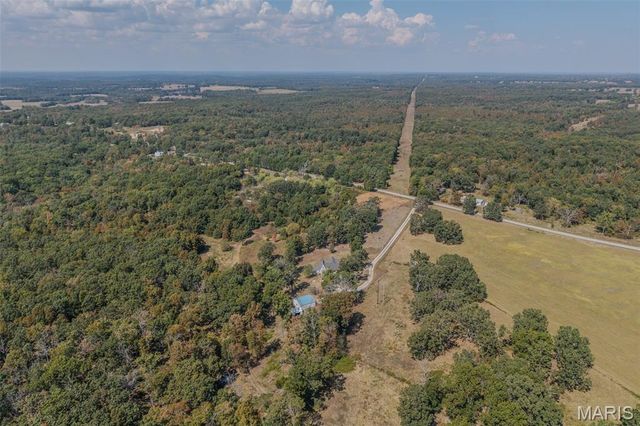 29385 Highway AA, Lebanon, MO 65536