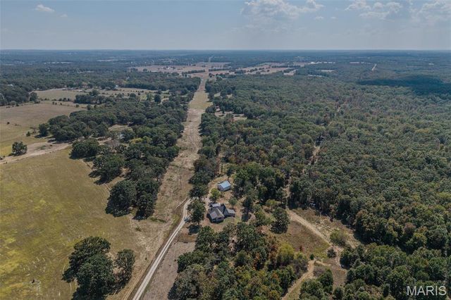 29385 Highway AA, Lebanon, MO 65536