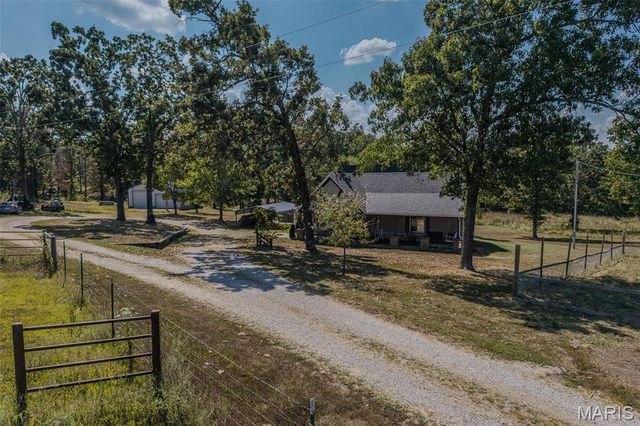 29385 Highway AA, Lebanon, MO 65536