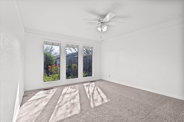 3913 Hillsboro Ct, Modesto, CA 95356