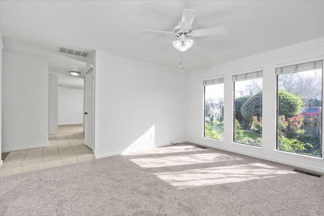 3913 Hillsboro Ct, Modesto, CA 95356