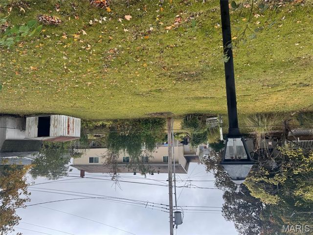 7490 Naples Drive, Hazelwood, MO 63042