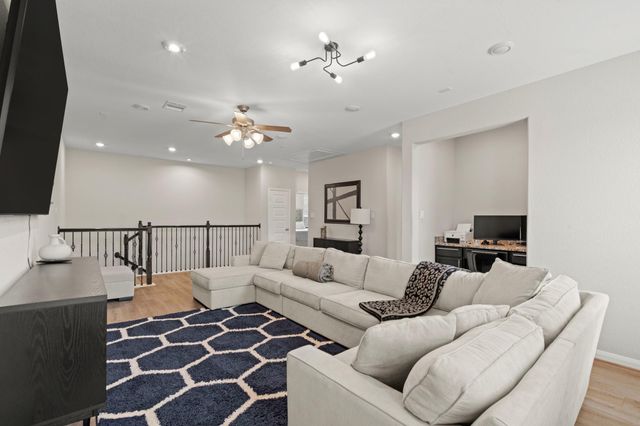 10407 Tranquil Cove Drive, Houston, TX 77043