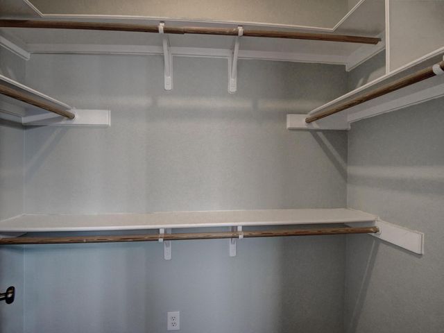 340 Rose Mayer LOOP, La Grange, TX 78945