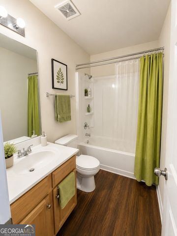 1933 Wilson Manor Circle, Lawrenceville, GA 30045