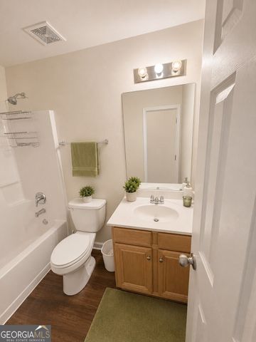 1933 Wilson Manor Circle, Lawrenceville, GA 30045