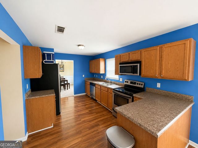 1933 Wilson Manor Circle, Lawrenceville, GA 30045