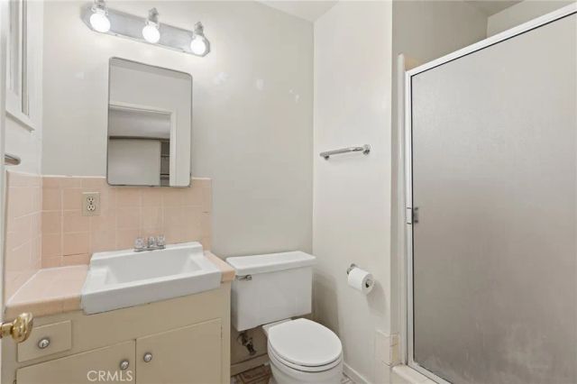 6451 Franrivers, West Hills, CA 91307