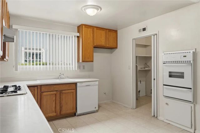 6451 Franrivers, West Hills, CA 91307