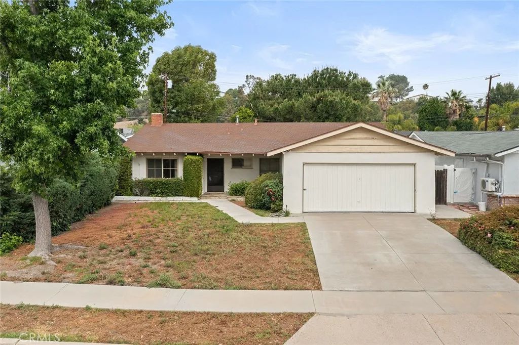6451 Franrivers, West Hills, CA 91307