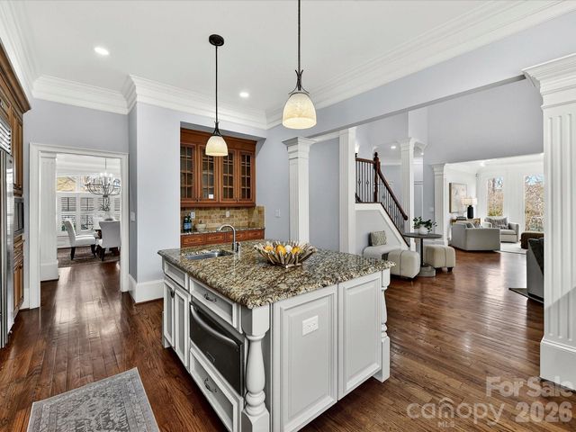 1805 Mt Isle Harbor Drive, Charlotte, NC 28214