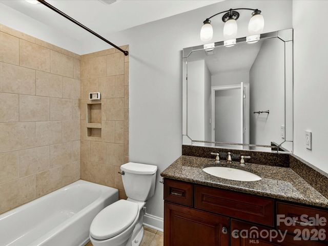 1805 Mt Isle Harbor Drive, Charlotte, NC 28214