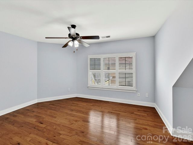 1805 Mt Isle Harbor Drive, Charlotte, NC 28214