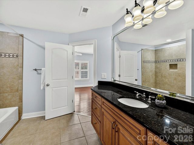 1805 Mt Isle Harbor Drive, Charlotte, NC 28214