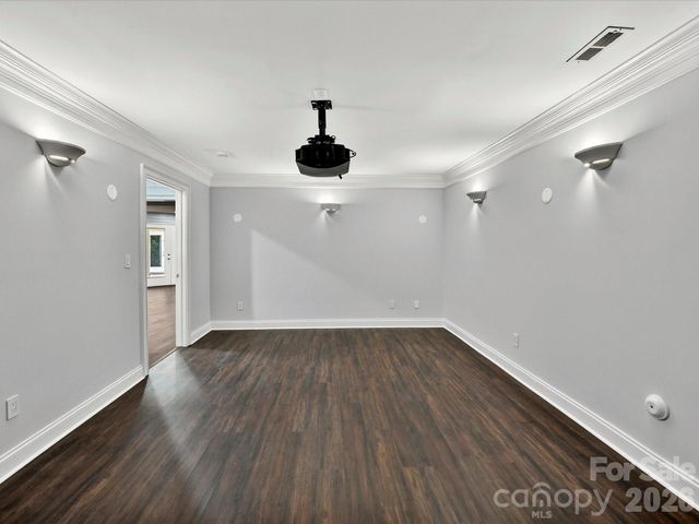 1805 Mt Isle Harbor Drive, Charlotte, NC 28214