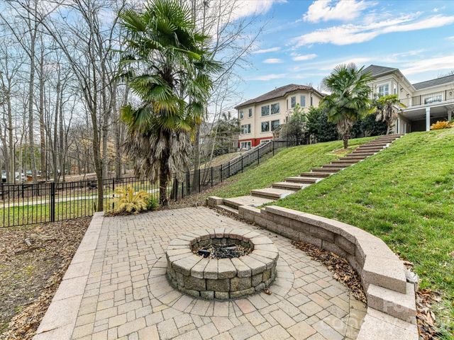 1805 Mt Isle Harbor Drive, Charlotte, NC 28214