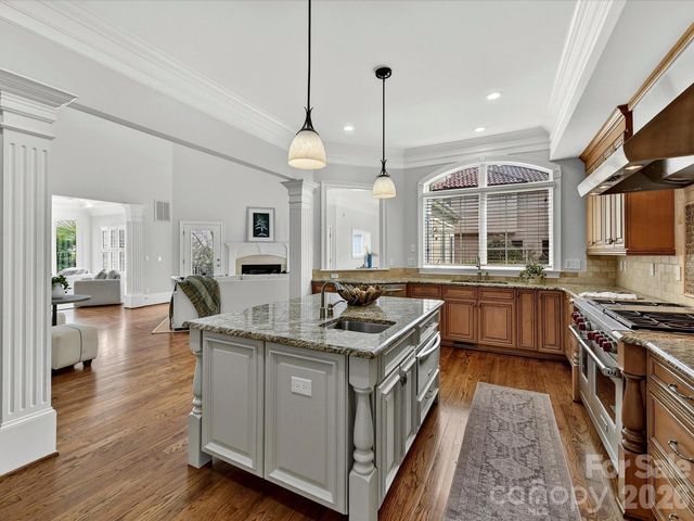 1805 Mt Isle Harbor Drive, Charlotte, NC 28214