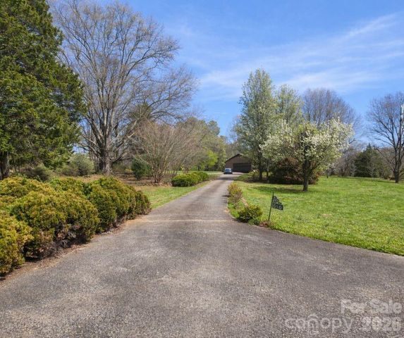 610 Landers Chapel Road, Lincolnton, NC 28092