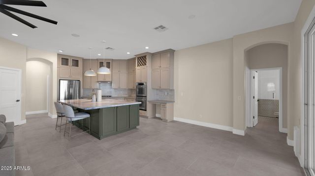 4060 E CANYON Way, Chandler, AZ 85249