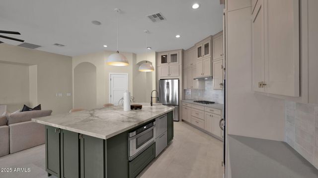 4060 E CANYON Way, Chandler, AZ 85249