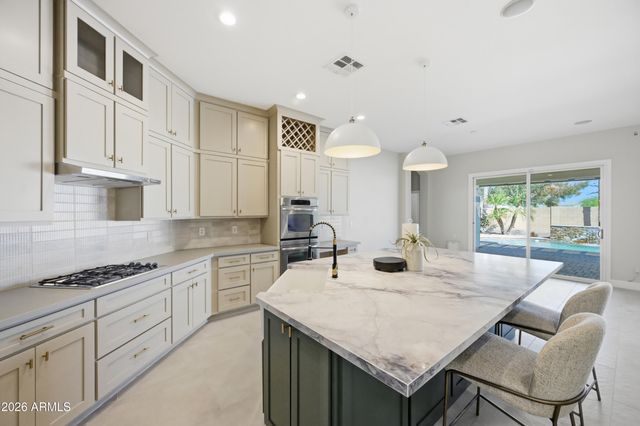 4060 E CANYON Way, Chandler, AZ 85249