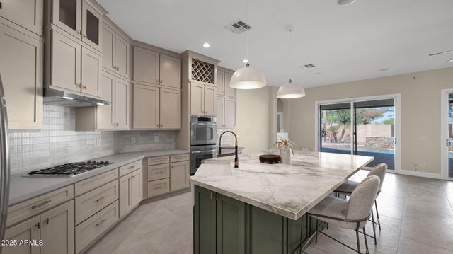 4060 E CANYON Way, Chandler, AZ 85249