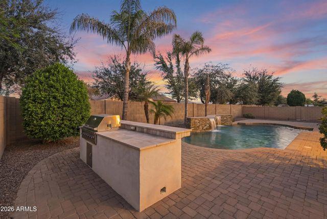4060 E CANYON Way, Chandler, AZ 85249