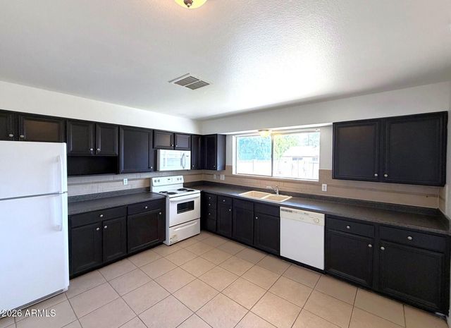 3333 W Maryland Avenue, Phoenix, AZ 85017