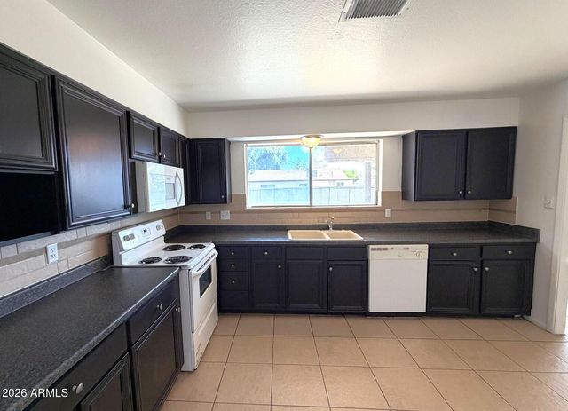 3333 W Maryland Avenue, Phoenix, AZ 85017