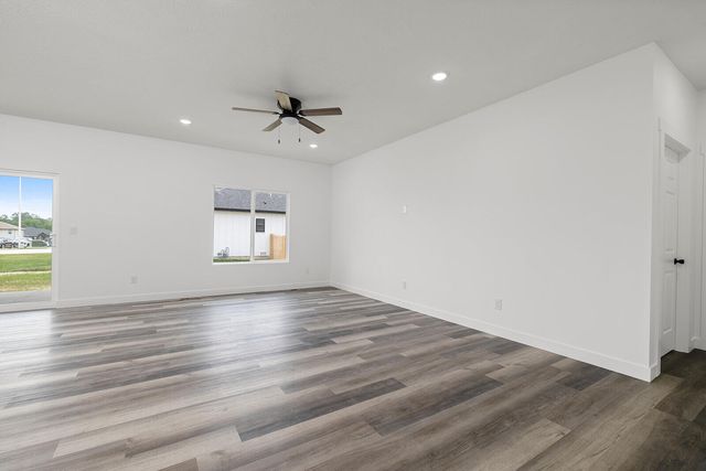 496 Bailiwick Drive, Rogersville, MO 65742